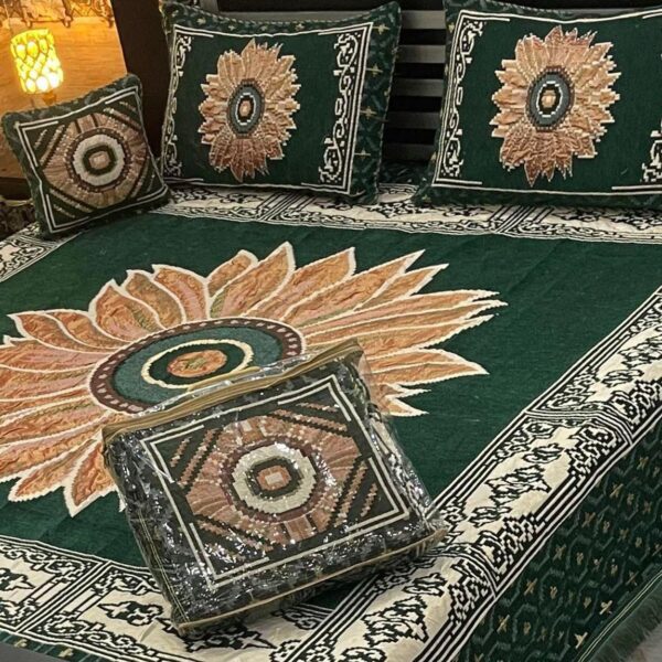 4Pc Velvet Jacquard Bedsheet - Image 2