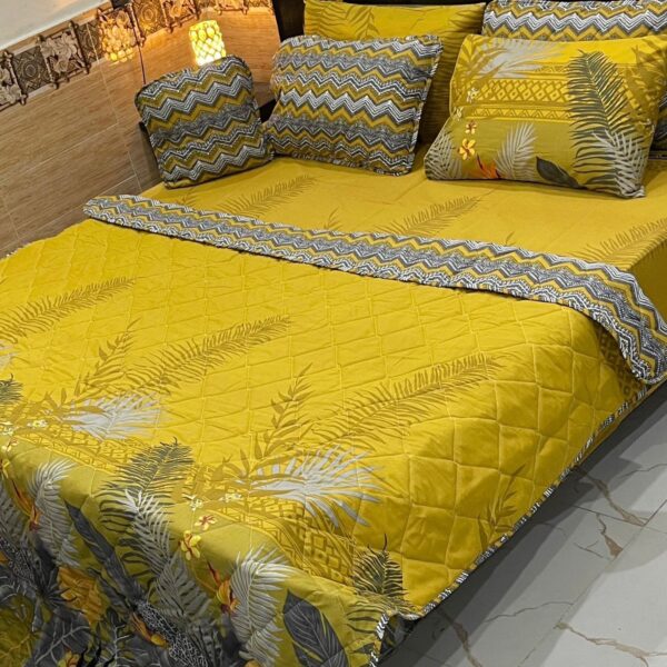  7-Piece Printed Comforter Set – Luxurious & Cozy 